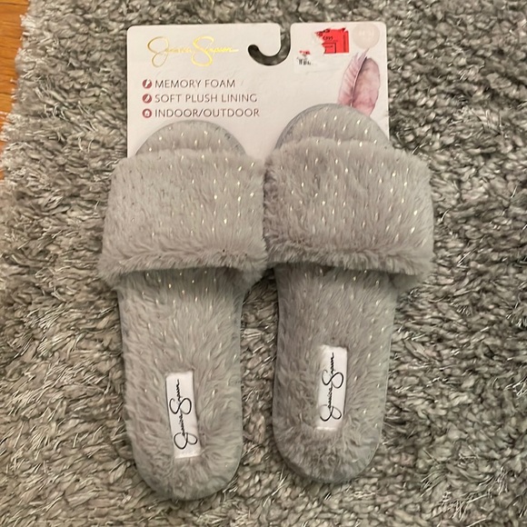 NWT Jessica Simpson Slippers - Picture 1 of 3